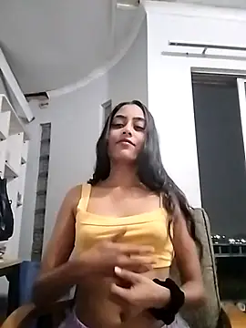 cleopatra-phaedra online show from March 7, 2026, 6:05 pm