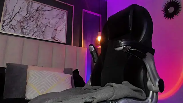 Violetta Nur online show from December 31, 2024, 7:53 am