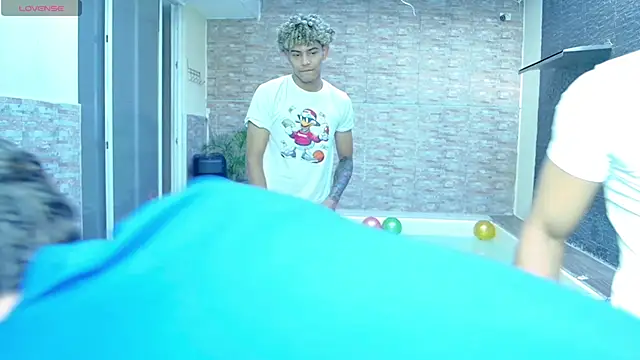 Boysgang sex online show from April 26, 2026, 11:19 am