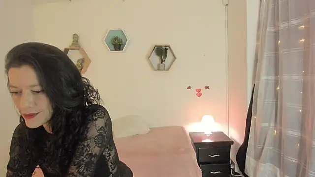 Snapshot of Paloma_victory chatting on June 14, 2026, 6:10 pm Paloma victory online show from June 14, 2026, 6:10 pm