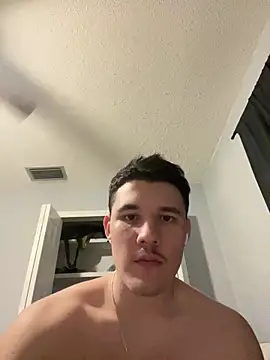 Snapshot of Shaded24 chatting on December 15, 2025, 5:44 am Shaded24 online show from December 15, 2025, 5:44 am