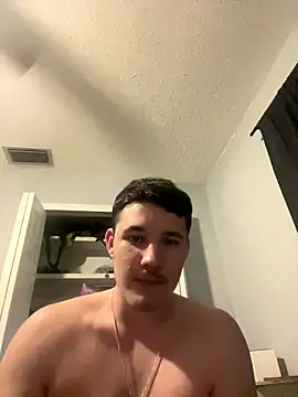 Snapshot of Shaded24 chatting on December 17, 2025, 5:57 am Shaded24 online show from December 17, 2025, 5:57 am