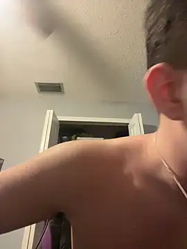 Snapshot of Shaded24 chatting on December 19, 2025, 6:20 am Shaded24 online show from December 19, 2025, 6:20 am