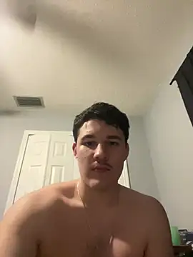 Snapshot of Shaded24 chatting on January 14, 2026, 5:13 am Shaded24 online show from January 14, 2026, 5:13 am