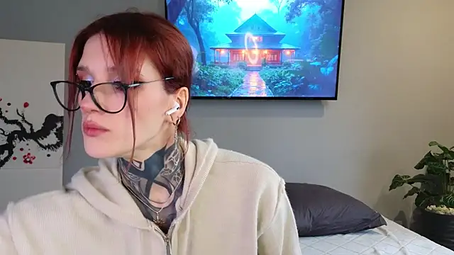 SophieInkk online show from November 8, 2025, 8:03 am