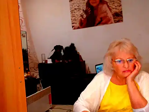 Natali7634 online show from December 4, 2024, 4:49 pm