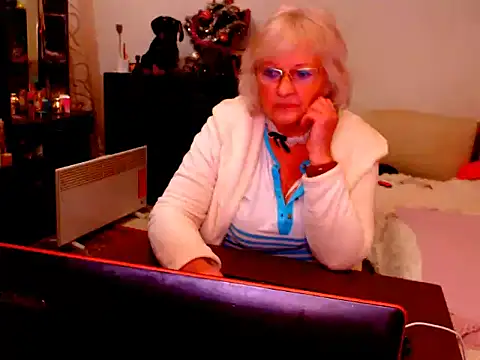 Natali7634 online show from December 14, 2024, 3:40 am