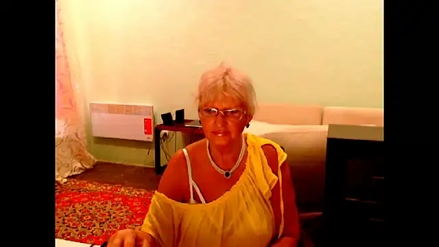 Snapshot of Natali7634 chatting on September 23, 2025, 5:43 am Natali7634 online show from September 23, 2025, 5:43 am