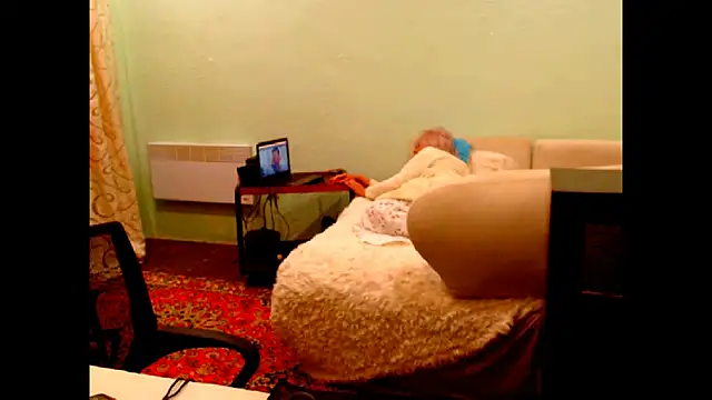 Snapshot of Natali7634 chatting on October 1, 2025, 3:45 am Natali7634 online show from October 1, 2025, 3:45 am