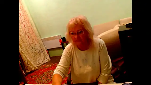 Snapshot of Natali7634 chatting on October 20, 2025, 3:29 am Natali7634 online show from October 20, 2025, 3:29 am