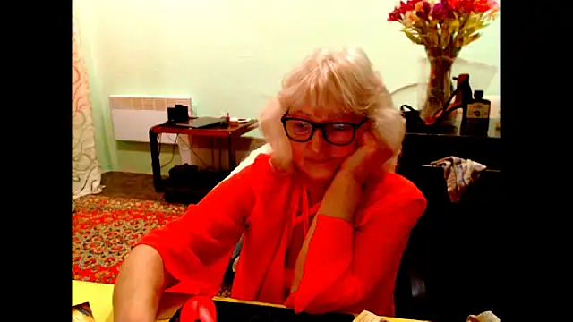 Natali7634 online show from May 9, 2026, 3:45 am