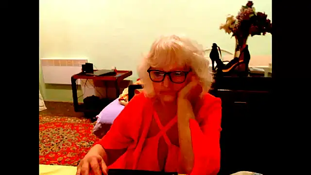 Natali7634 online show from May 17, 2026, 5:05 am