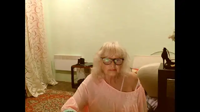 Natali7634 online show from May 17, 2026, 5:09 pm