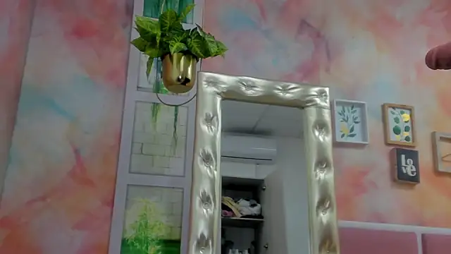 Snapshot of Idiris_big chatting on January 26, 2025, 3:03 pm Idiris big online show from January 26, 2025, 3:03 pm