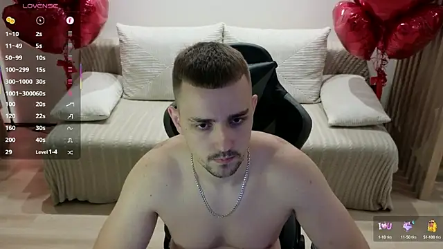 Larstar01 online show from October 8, 2025, 8:06 pm