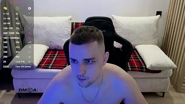 Larstar01 online show from March 12, 2026, 11:00 pm