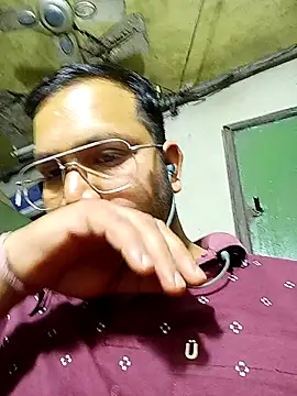 DeepakXxxR86 online show from February 1, 2026, 2:37 pm