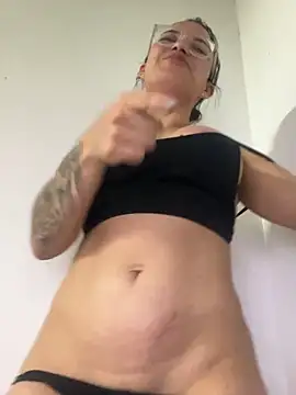 Snapshot of lulu_kis chatting on September 26, 2025, 2:15 am lulu kis online show from September 26, 2025, 2:15 am