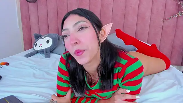 MarianaBranzz online show from December 19, 2024, 4:24 pm