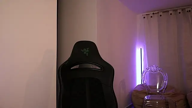 MarianaBranzz online show from February 5, 2026, 3:00 am