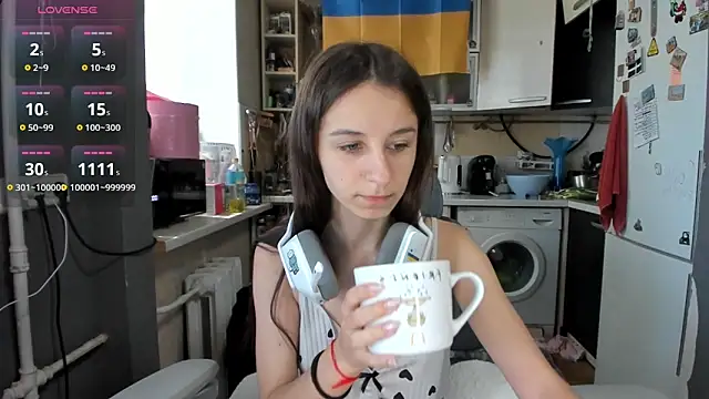 Nika Kik online show from June 20, 2026, 8:39 am