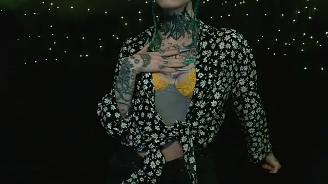 Littlespacemouse online show from November 10, 2025, 11:20 am