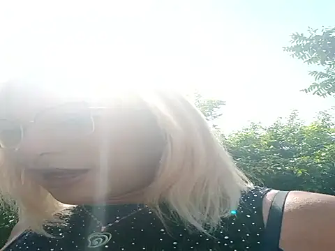 Candy-love87 online show from October 31, 2025, 2:51 pm