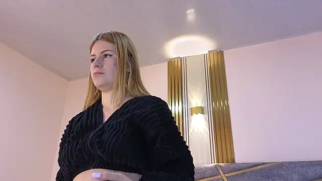 Emmaa Blonde online show from January 17, 2025, 11:38 am