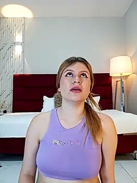 Emmaa Blonde online show from September 28, 2025, 10:42 am