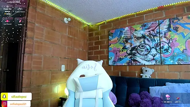 sofiaalopez2 online show from February 4, 2025, 10:34 pm