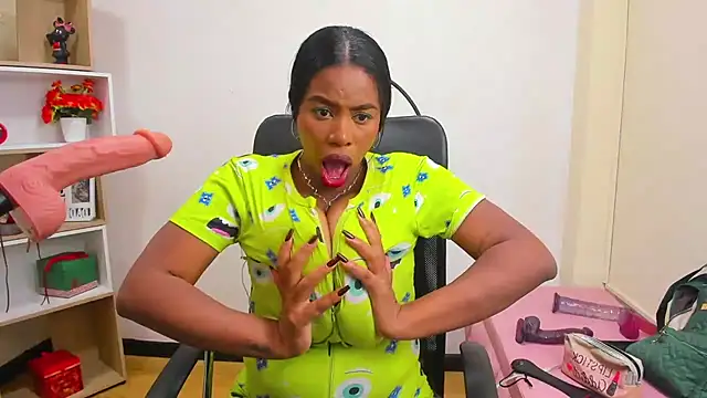 sammanta boobs online show from January 22, 2025, 5:17 pm