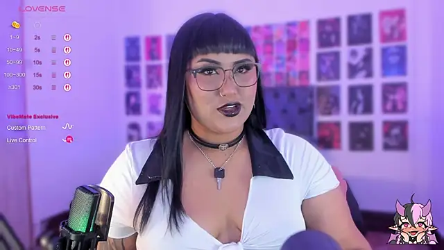 Snapshot of Tellme_Alexa chatting on October 2, 2025, 5:20 pm Tellme Alexa online show from October 2, 2025, 5:20 pm