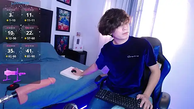 Snapshot of andyboy- chatting on October 7, 2025, 10:07 pm andyboy- online show from October 7, 2025, 10:07 pm