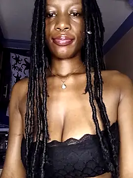 Snapshot of Ayrella02 chatting on March 12, 2026, 12:39 am Ayrella02 online show from March 12, 2026, 12:39 am