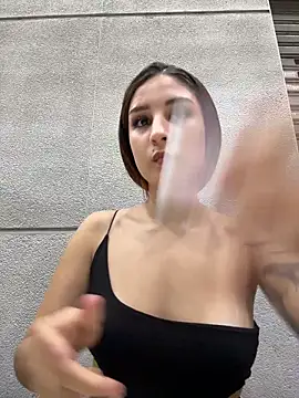 Snapshot of Mon_Cherry chatting on March 29, 2026, 1:38 am Mon Cherry online show from March 29, 2026, 1:38 am