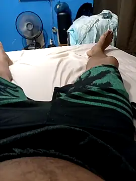 Snapshot of Seductiveblack chatting on March 9, 2025, 9:36 pm Seductiveblack online show from March 9, 2025, 9:36 pm