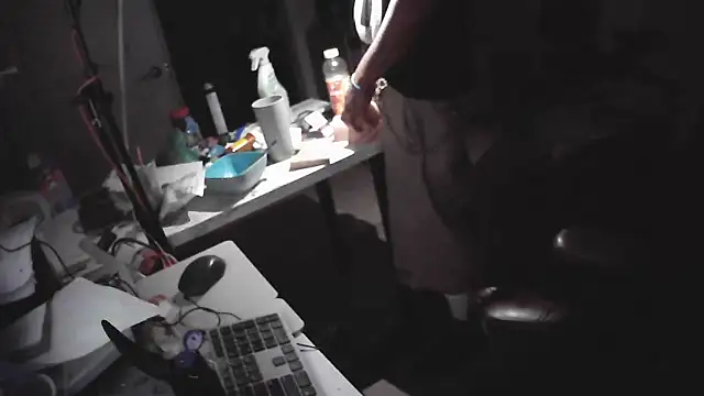 dickieshomieATX online show from June 11, 2026, 2:33 am