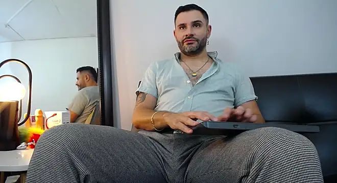 jonasbeards online show from December 17, 2024, 7:59 pm