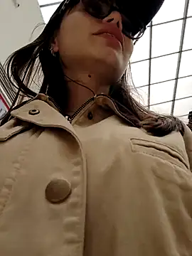 Snapshot of Violeta_12- chatting on September 20, 2025, 6:20 pm Violeta 12- online show from September 20, 2025, 6:20 pm