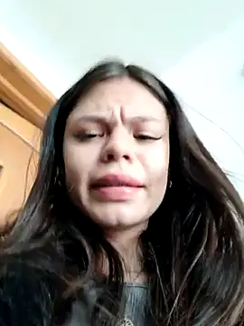 Snapshot of Violeta_12- chatting on June 17, 2026, 3:35 pm Violeta 12- online show from June 17, 2026, 3:35 pm