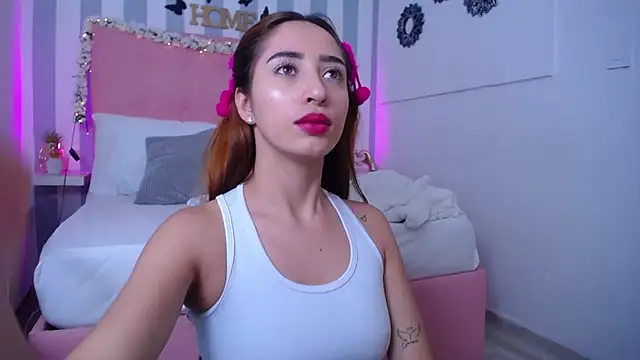 Hanna alcazar online show from March 4, 2025, 2:17 am
