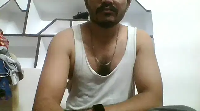 naughtymike0007 online show from December 26, 2024, 1:29 am