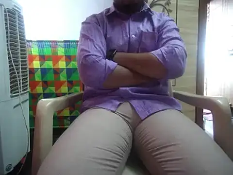 Snapshot of naughtymike0007 chatting on September 18, 2025, 3:30 am naughtymike0007 online show from September 18, 2025, 3:30 am