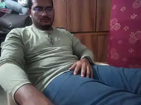 Snapshot of naughtymike0007 chatting on October 25, 2025, 7:30 pm naughtymike0007 online show from October 25, 2025, 7:30 pm