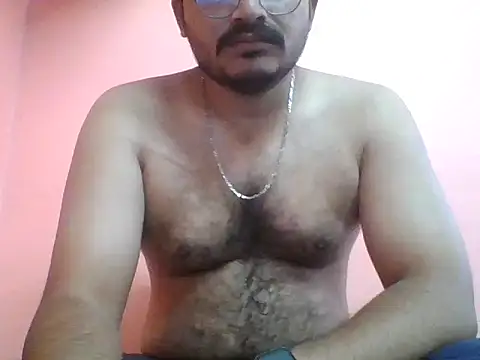 Snapshot of naughtymike0007 chatting on February 13, 2026, 3:02 am naughtymike0007 online show from February 13, 2026, 3:02 am