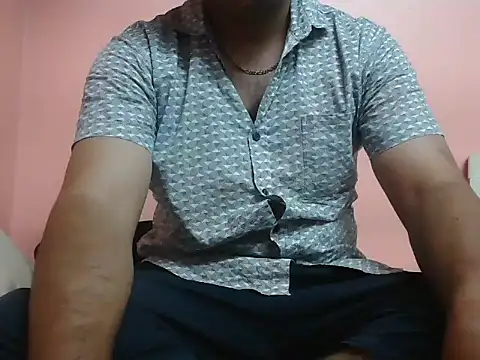 naughtymike0007 online show from May 10, 2026, 4:01 pm