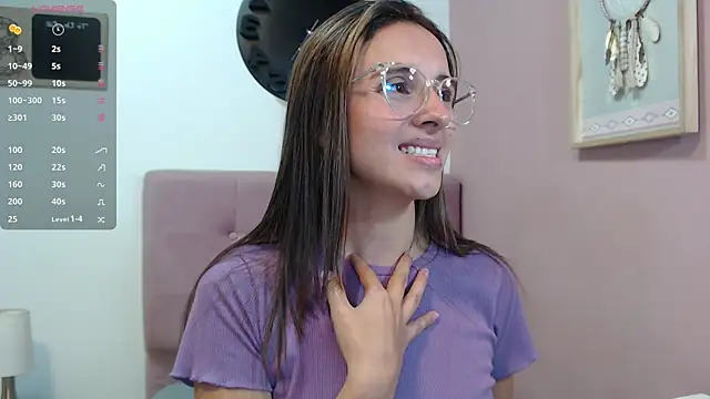 sofia her online show from February 11, 2025, 10:39 pm