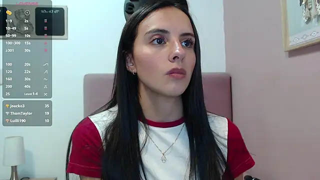 sofia her online show from February 26, 2025, 10:20 pm