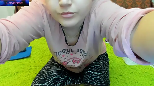 Anasunshine12 online show from December 18, 2024, 12:40 pm
