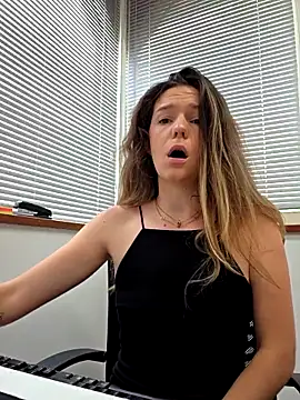 lucie mehott online show from May 6, 2026, 9:25 am